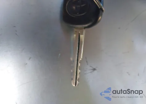 2008 Toyota Corolla Ce z USA, uszkodzony, nr VIN 1NXBR32E98Z987674